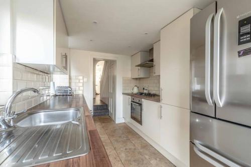 VICTORIAN COTTAGE - CLOSE 2 LEGOLAND & THE CASTLE! - By Tempstay, Windsor (zdjęcie 3)