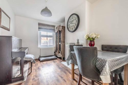 VICTORIAN COTTAGE - CLOSE 2 LEGOLAND & THE CASTLE! - By Tempstay, Windsor (zdjęcie 8)