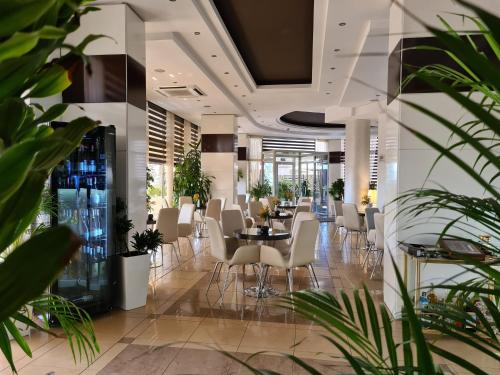 Hotel Arvi - 레스토랑