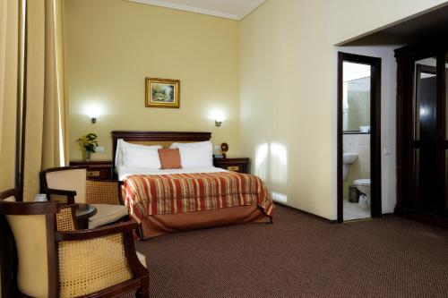 Atrium Hotel Ateneu City Center - image 8