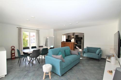 Maison 8per avec piscine - main image