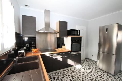 Maison 8per avec piscine - image 9