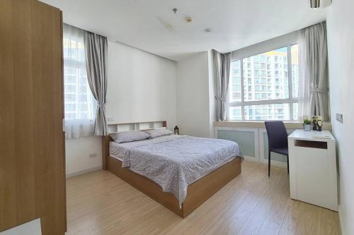 THE MUJI INSPIRED 1 BR : POOL/WIFI/RAMA9/RCA