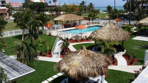 Oceans Beach Resort & Suites - 전망
