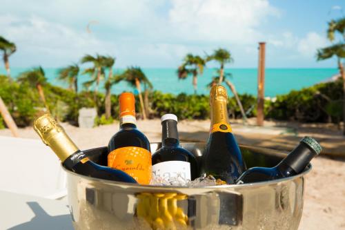 Makanan dan Minuman, H2O life style resort in Providenciales