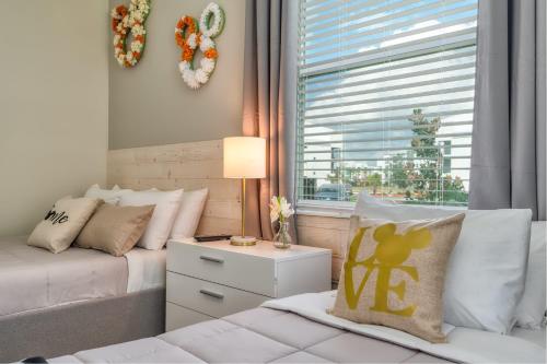 Sweet home with Mickey themed decorated bedroom near Disney