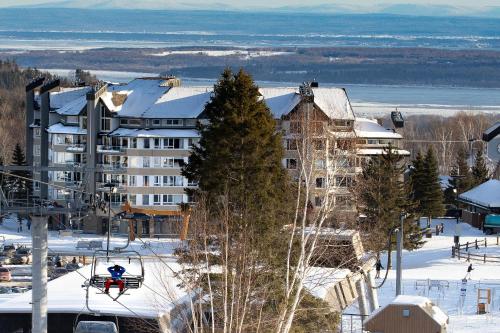 Hébergement Mont-Ste-Anne Condos - Accommodation - Beaupré