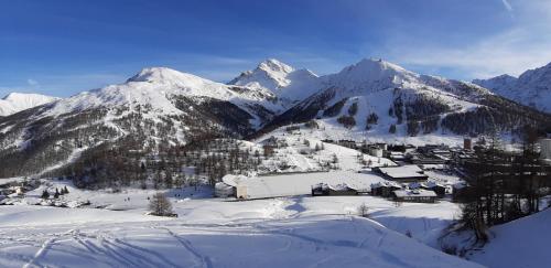 Hotel Lago Losetta 5