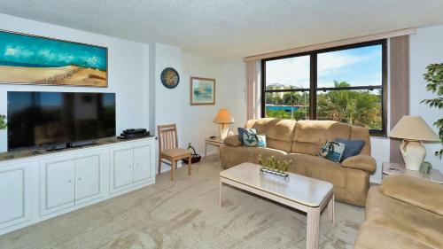 Rent this Luxury 5 Star Apartment on The Anchorage Siesta Key Apartment 1008 - image 2