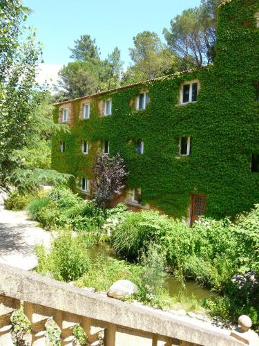 Apart'Hôtel Les 4 Sources - Accommodation - Anduze