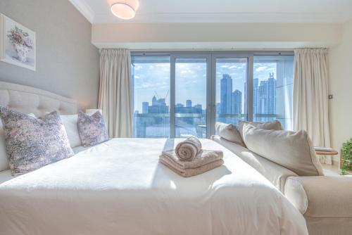 Prime Retreats - Downtown Dubai
