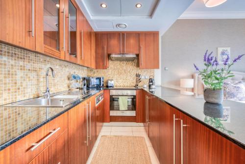 Prime Retreats - Downtown Dubai