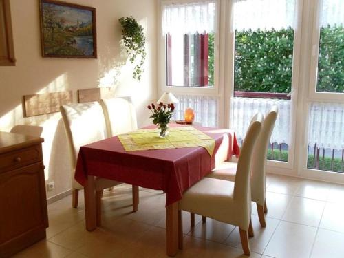 Apartment with Garden View