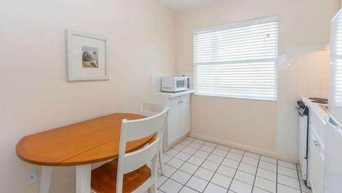 Belleair Beach Resort Motel - image 8