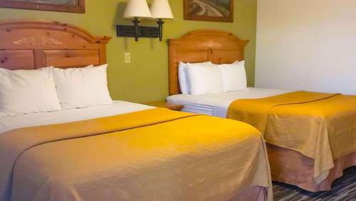 Western Motel Hardin - image 3