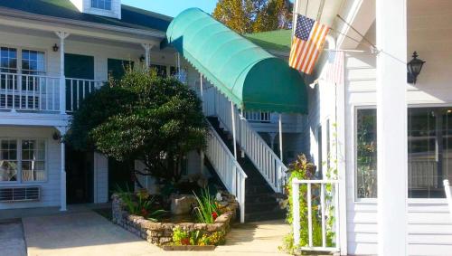 Stratford Motor Inn East Ellijay