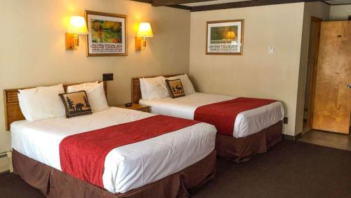 Standard Queen Room with Two Queen Beds