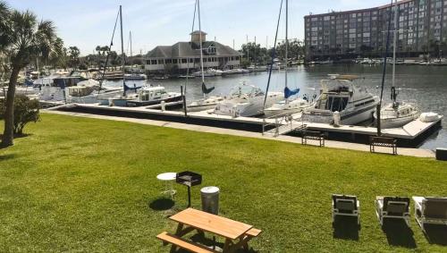 Magnuson Hotel & Marina New Port Richey - image 3