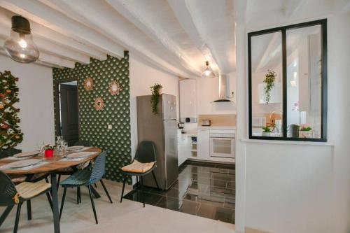 INSTANT FLEURY: maison de caractère, jardin secret (INSTANT FLEURY: maison de caractere, jardin secret) in Барбізон