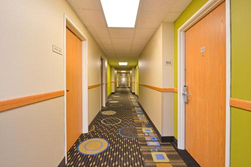 Regency Inn Geneseo IL I-80 in Geneseo (IL)