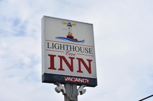 Lighthouse Cove Inn