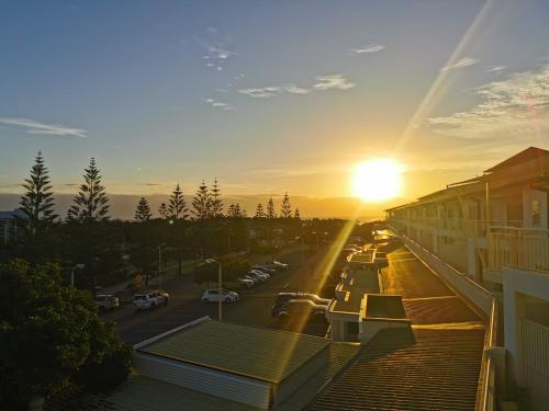 Salt - 2brm apartment with Spa bath and Ocean Views, Kingscliff (photo 9)