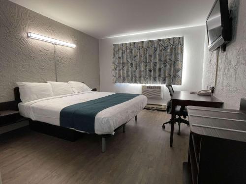Motel 6-Green Bay WI - Lambeau - image 3