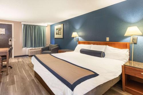 Value Inn Kenosha I-94 - Exit 344 in Pleasant Prairie, USA