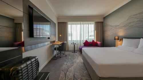 room detail thumbnail 1