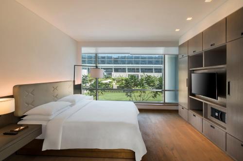 room detail thumbnail 1