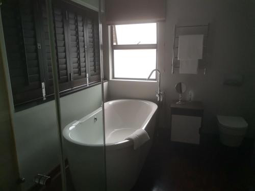Vannituba, Rosebank Lodge Guesthouse by Claires near Zoo Lake Park