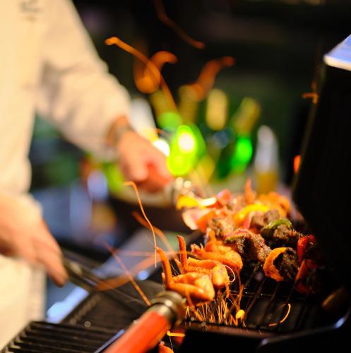 Crowne Plaza Foshan Nanhai-an IHG Hotel-Guangzhou South Railway Station Free Shuttle Bus