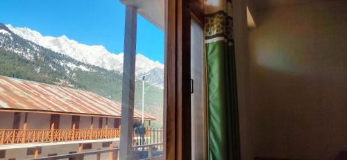 Dwellers Manali