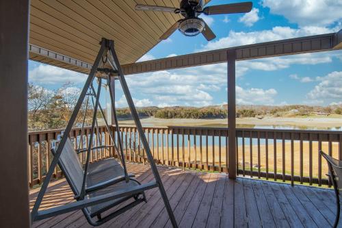 Gone Fishing Lake Lodge Lakefront Game Room Hot Tub Boat Ramp Floating Swimming Dock and Fire Pit - image 11