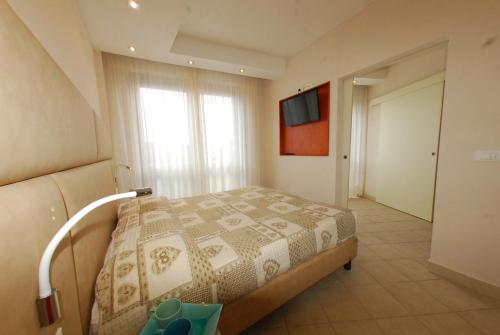 Beverly Park Residence - image 10