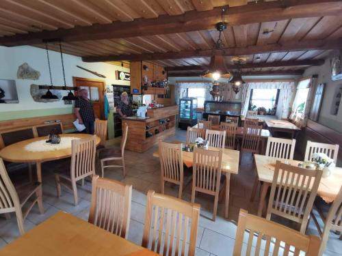 Gasthaus Felsenwastl in 艾星