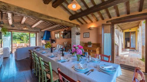 設施, CASALE VERDICCHIO 10&2, Emma Villas in 蒙泰卡羅托