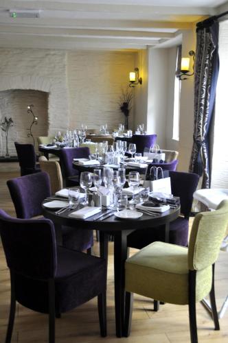Gwesty'r Emlyn Hotel - main image