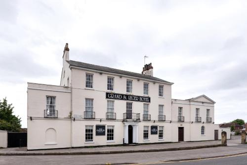 Grand St Leger Hotel hotel Bircotes