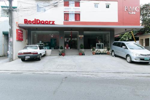 RedDoorz near Fernwoods Garden Quezon City