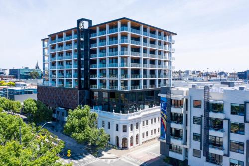 . Oaks R Suites Geelong