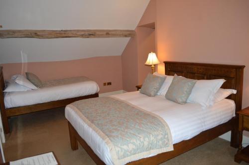 Brigands Inn - image 13
