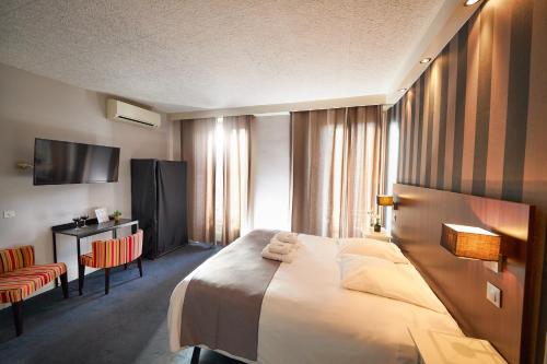 Hotel Les Negociants - image 8