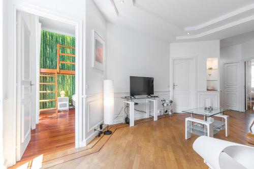 Jean Medecin Avenue - Classy and Cosy 3 Bdrs Downtown & Parking