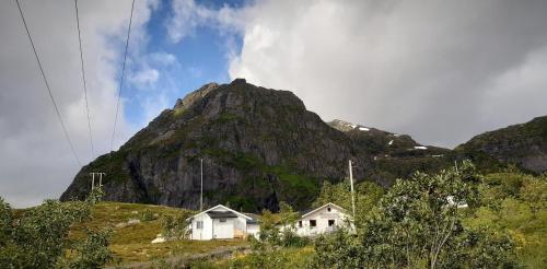 B&B Sørvågen - Modern & Cozy Apartments Close To Nature, West Lofoten - Bed and Breakfast Sørvågen