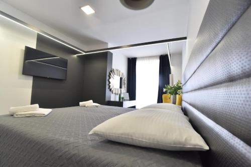 Mido Rooms - image 10