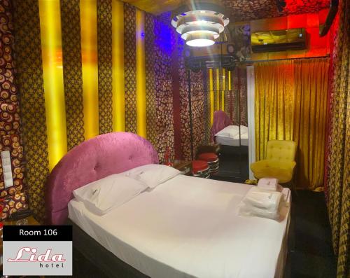 Deluxe Double Room with Shower