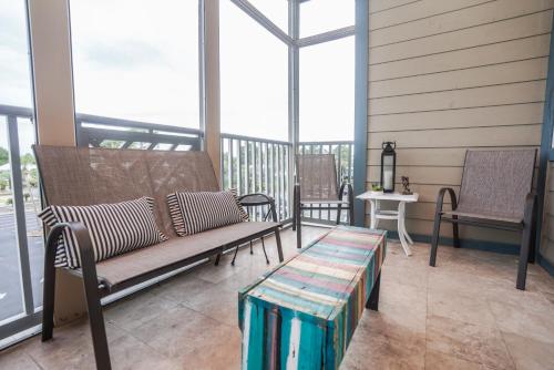 Seagrove Highlands by Panhandle Getaways - 발코니/테라스