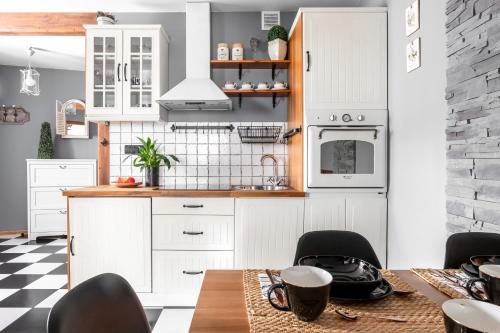 Two-Bedroom Apartment image 8