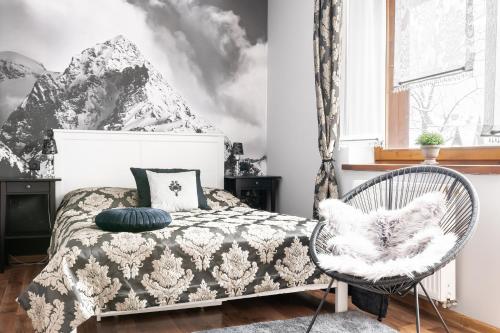 Two-Bedroom Apartment image 6